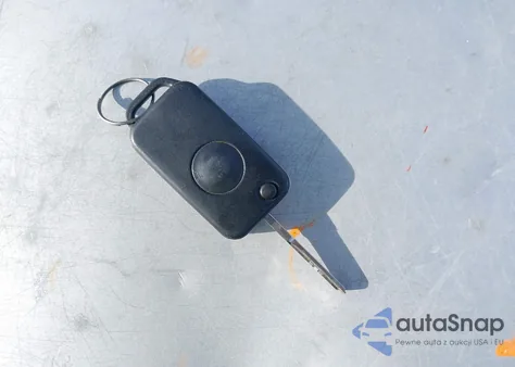 1997 Mercedes-Benz E 320 from USA, damaged, VIN WDBJF55F7VJ027080